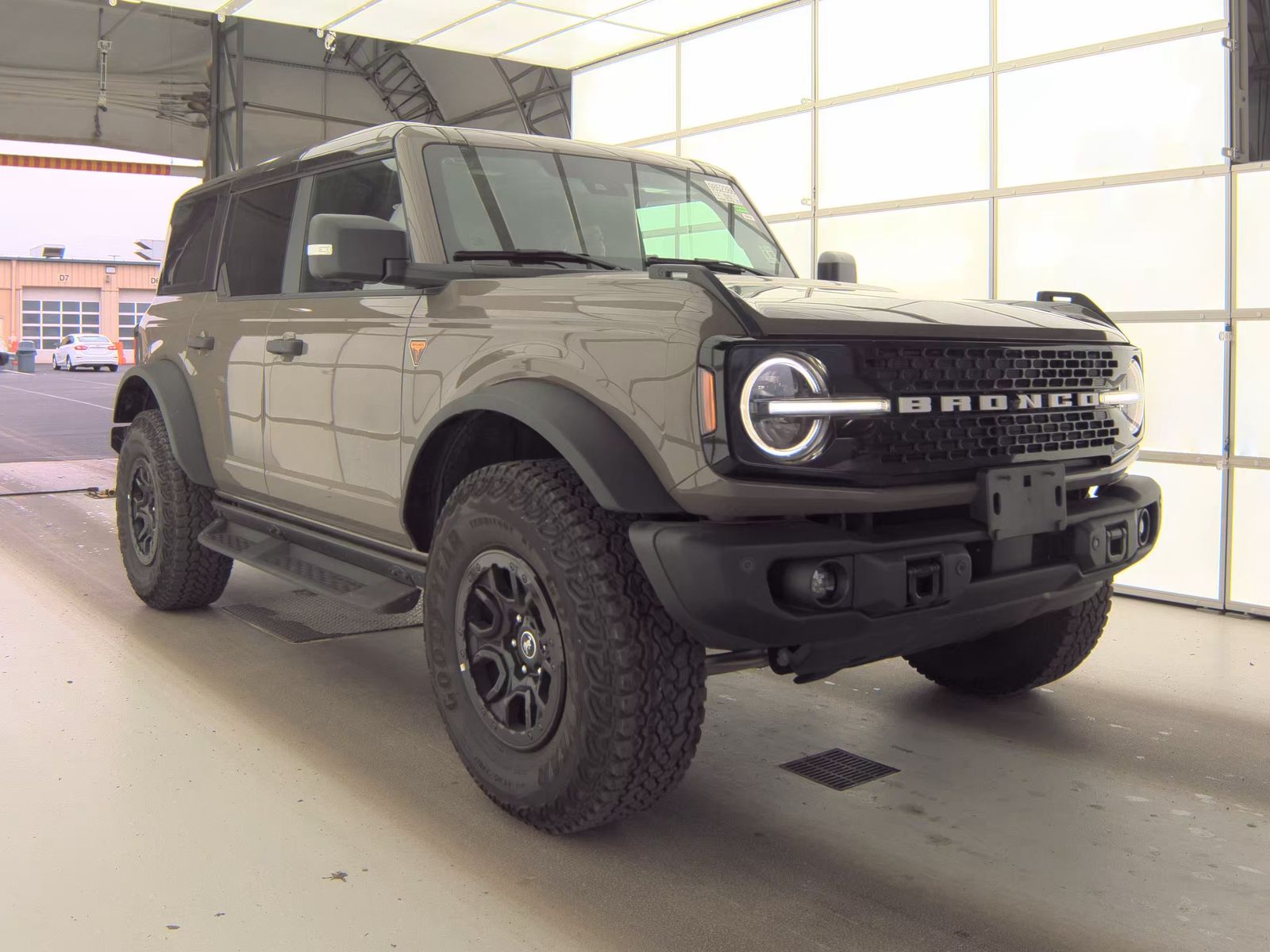 FORD BRONCO - 5