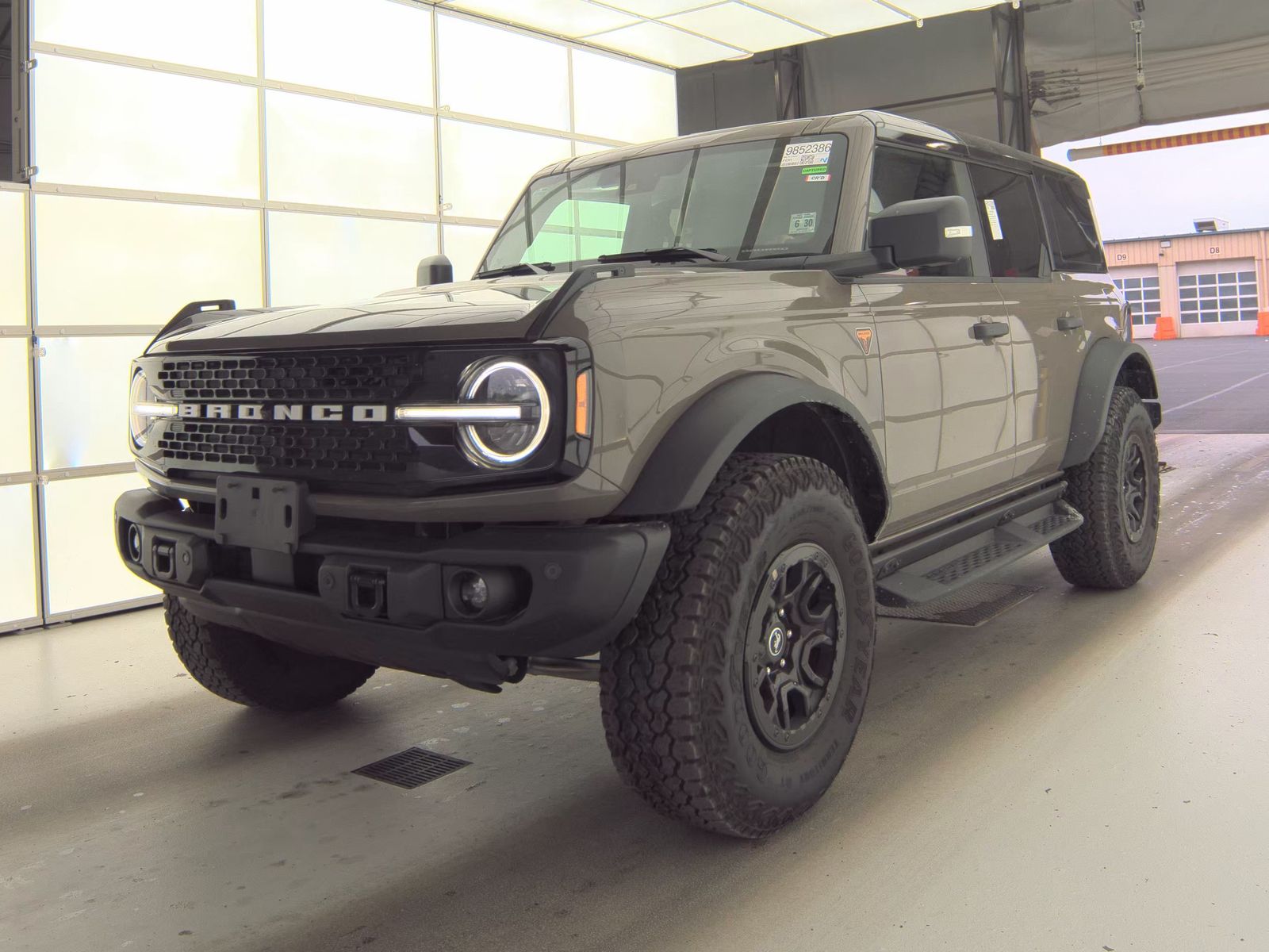 FORD BRONCO - 1