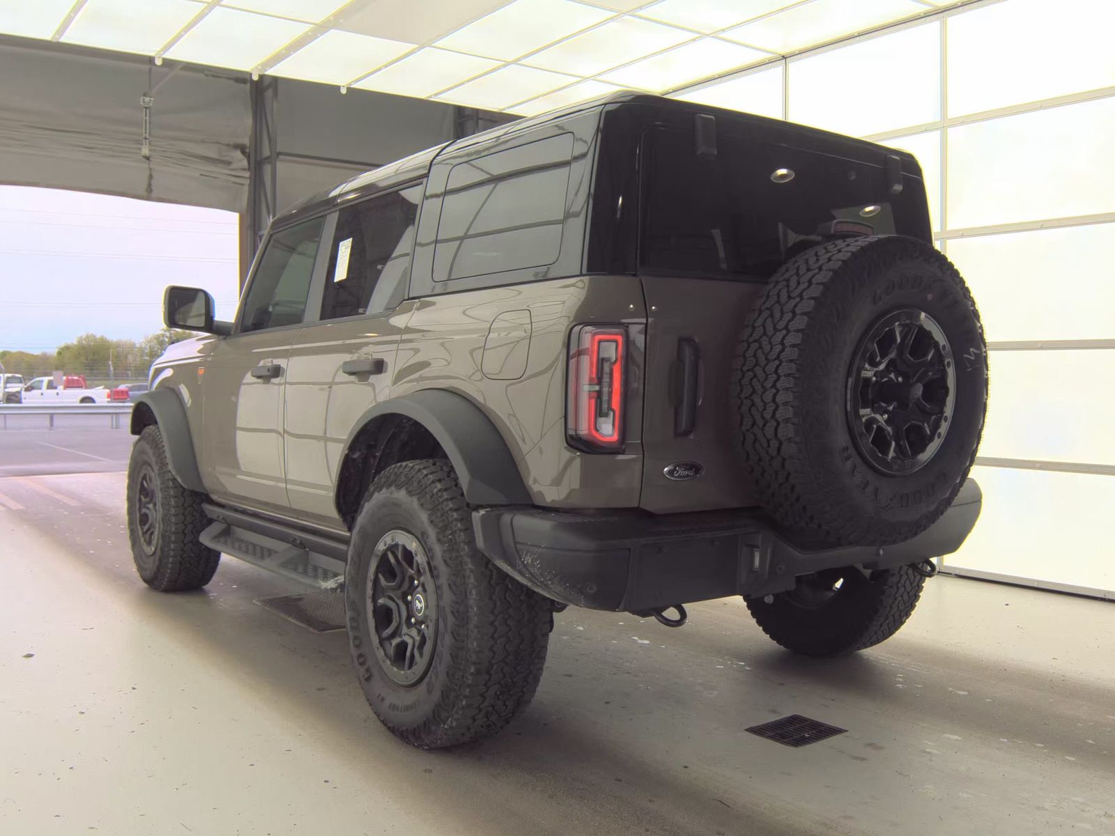 FORD BRONCO - 9