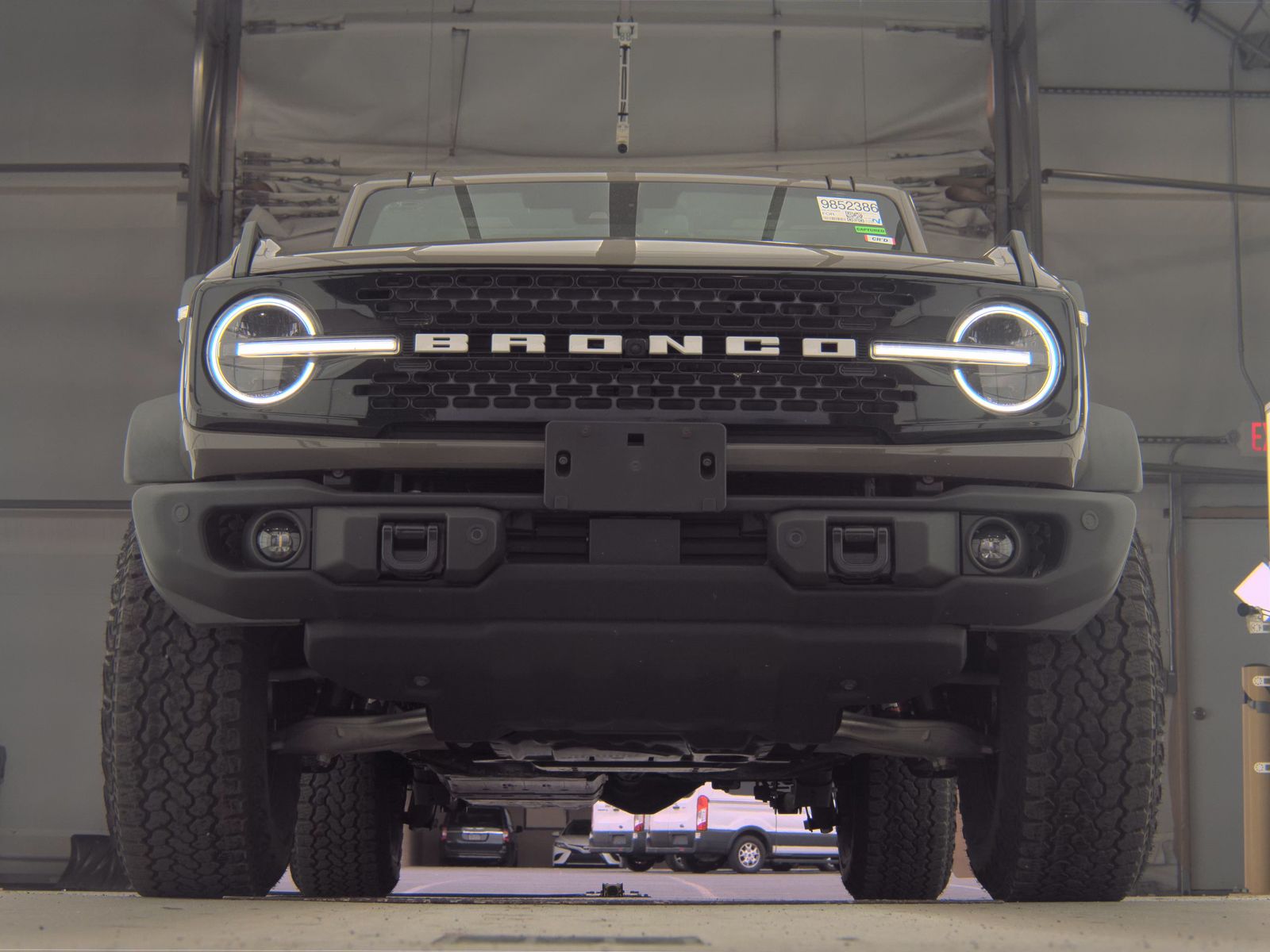 FORD BRONCO - 4