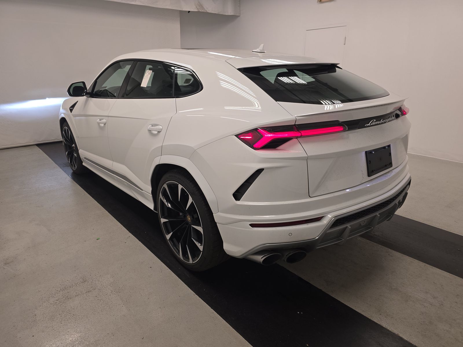 2022 Lamborghini Urus Base AWD