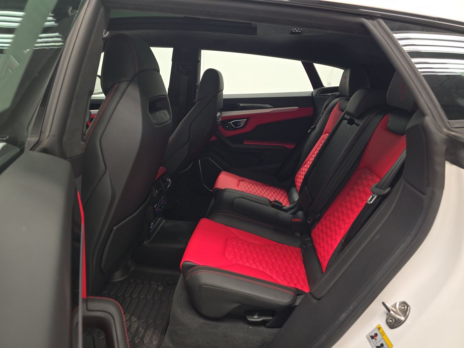 2022 Lamborghini Urus Base AWD