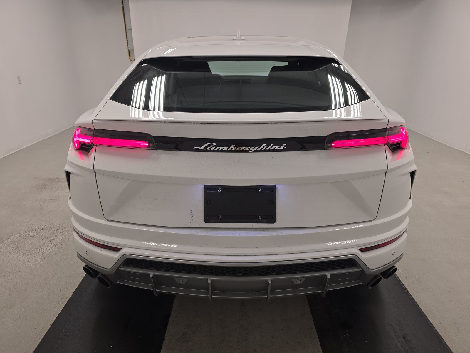 2022 Lamborghini Urus Base AWD
