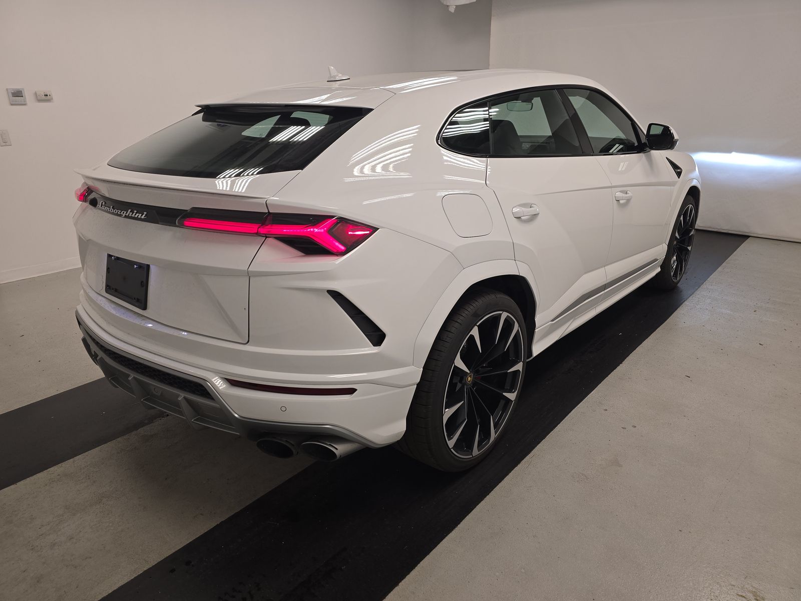2022 Lamborghini Urus Base AWD