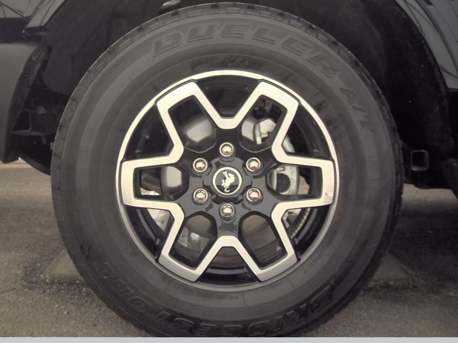FORD BRONCO - 10
