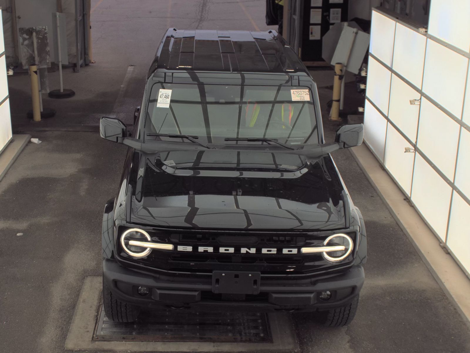 FORD BRONCO - 3