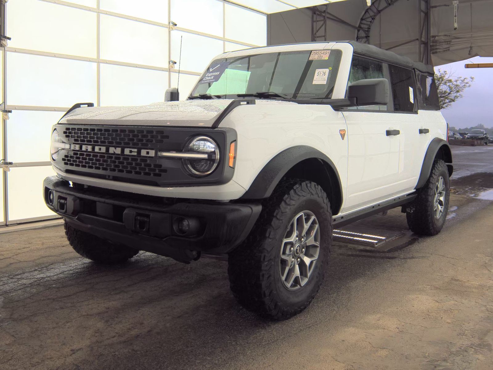 FORD BRONCO - 1