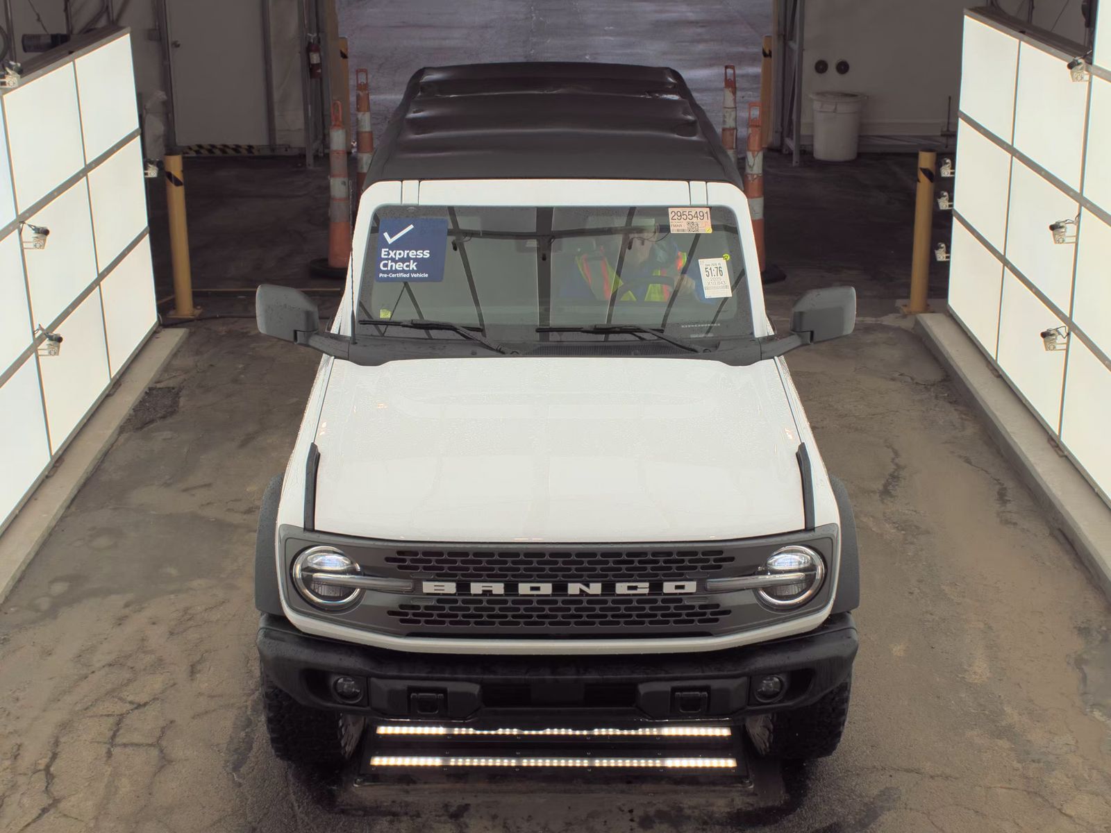 FORD BRONCO - 3