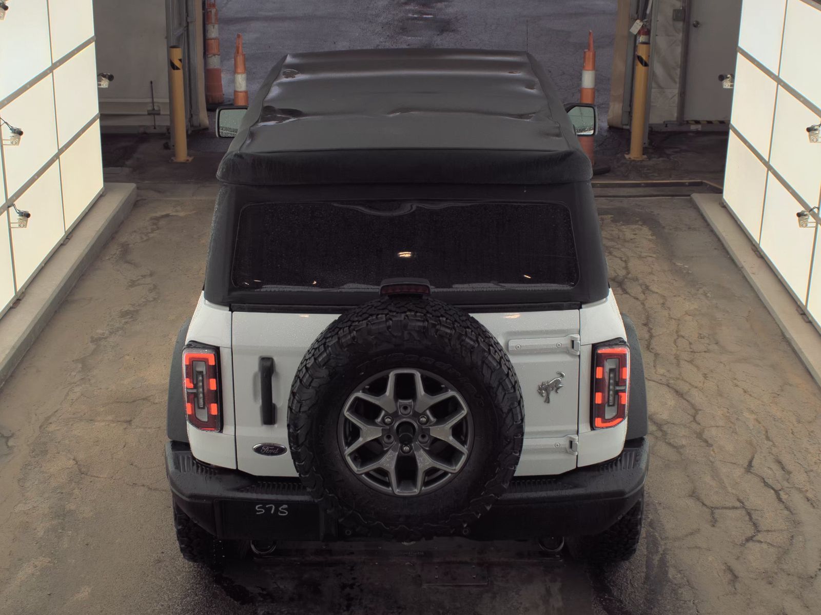 FORD BRONCO - 7