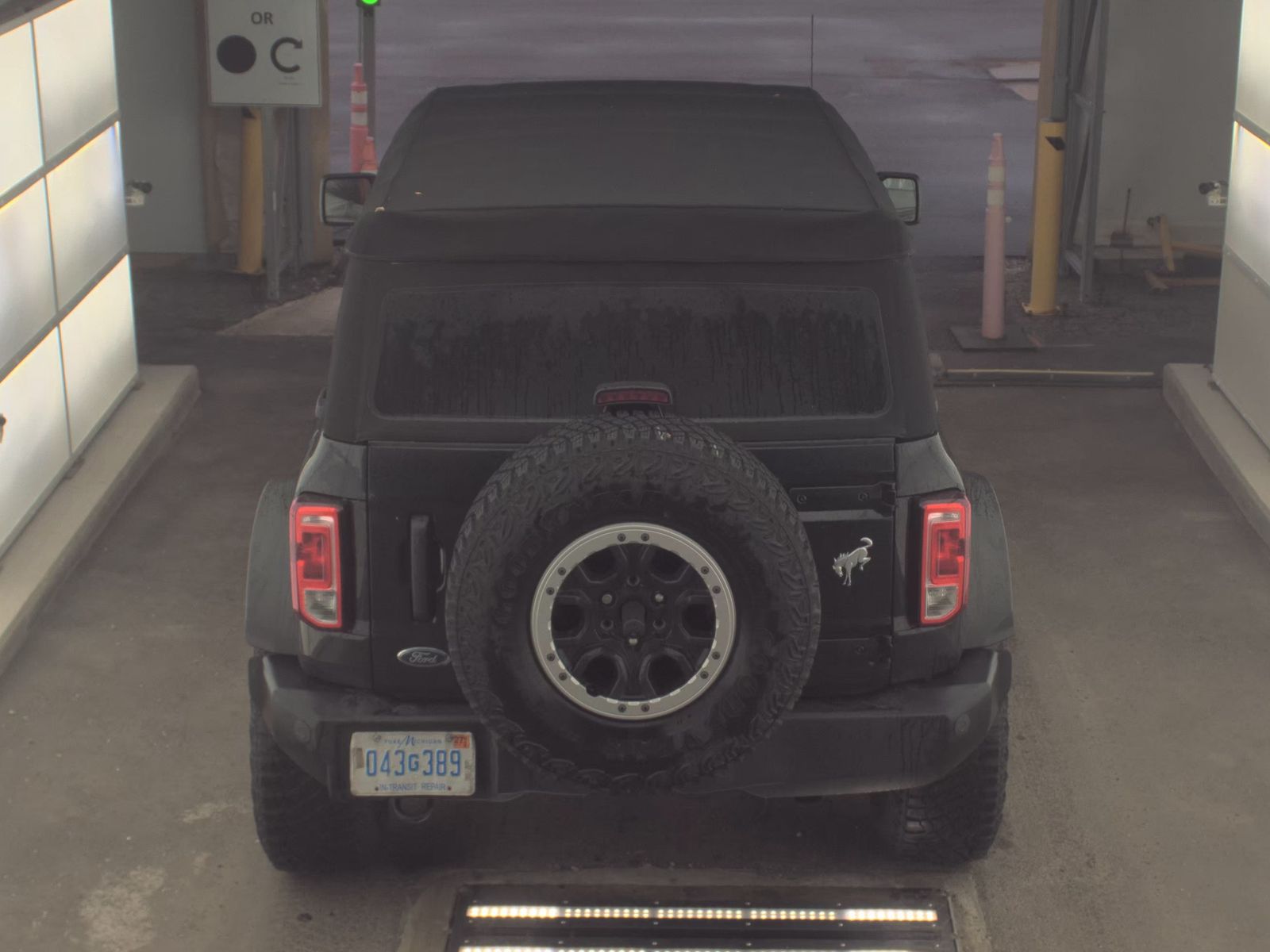 FORD BRONCO - 7