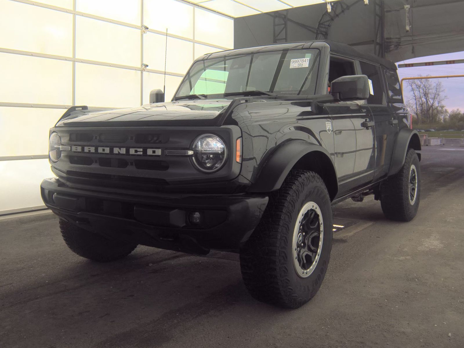 FORD BRONCO - 1