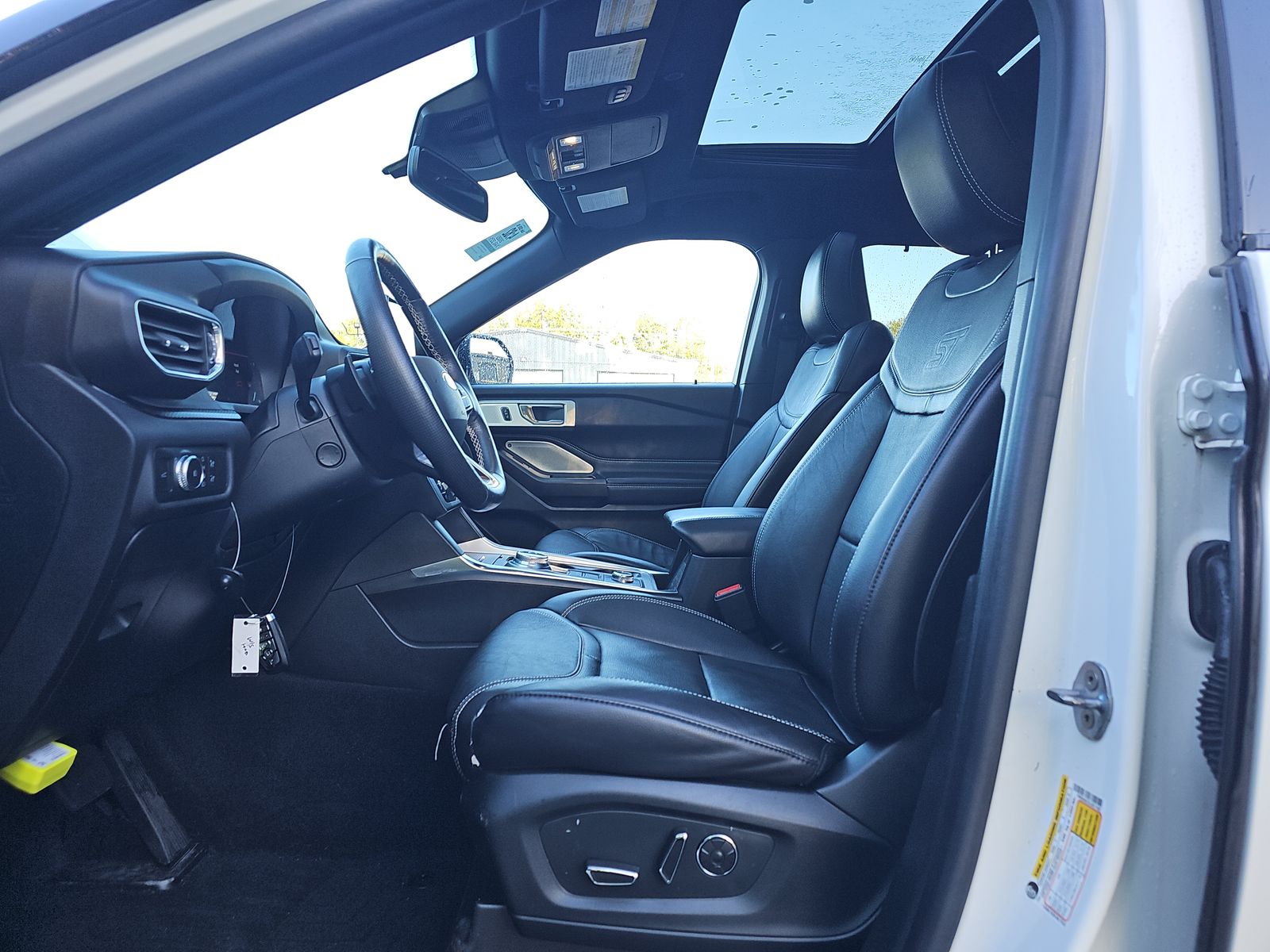 FORD EXPLORER - 8