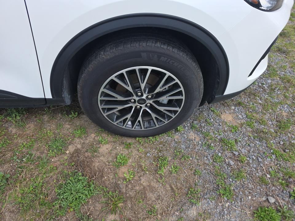 FORD ESCAPE - 10