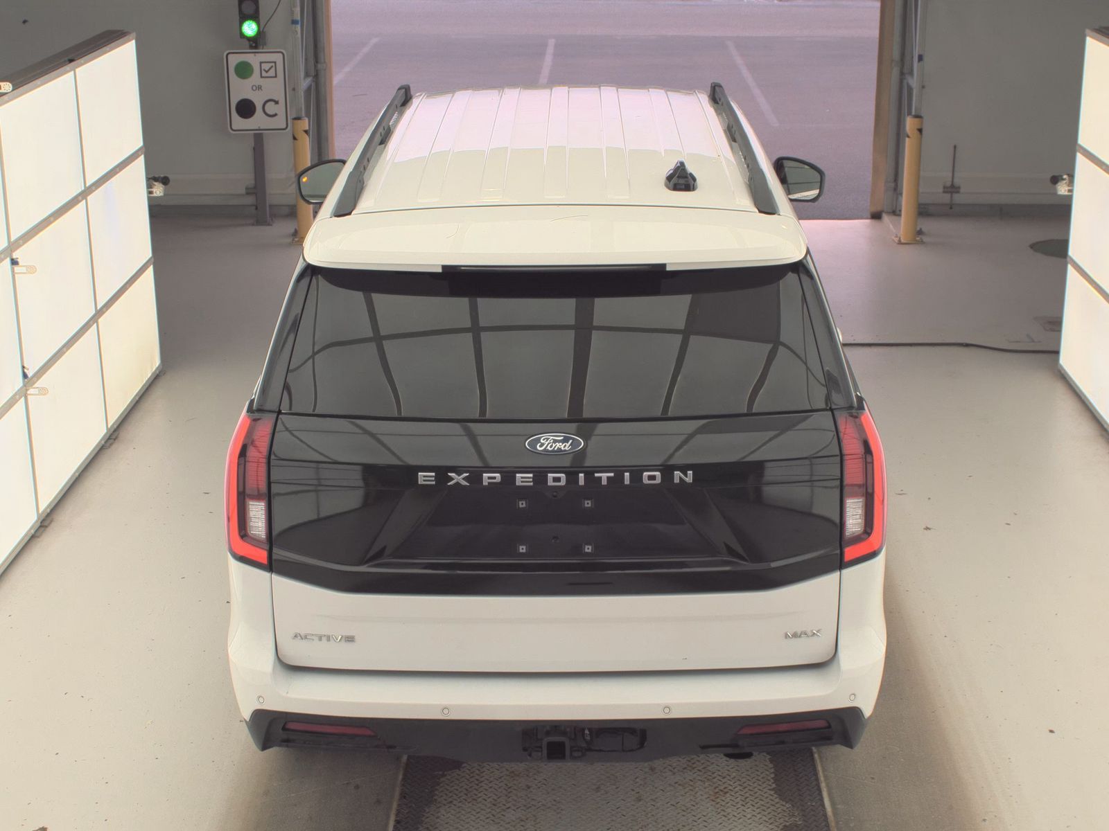 FORD EXPEDITION MAX - 7