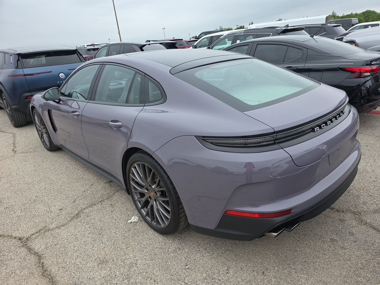2025 Porsche Panamera 4 AWD