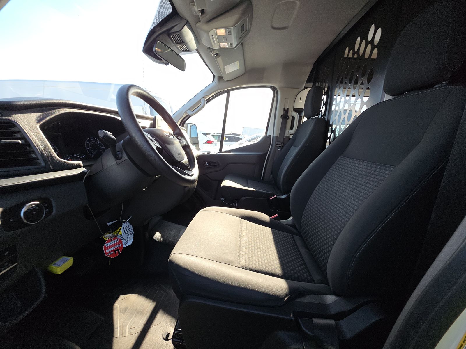 FORD TRANSIT 250 - 8