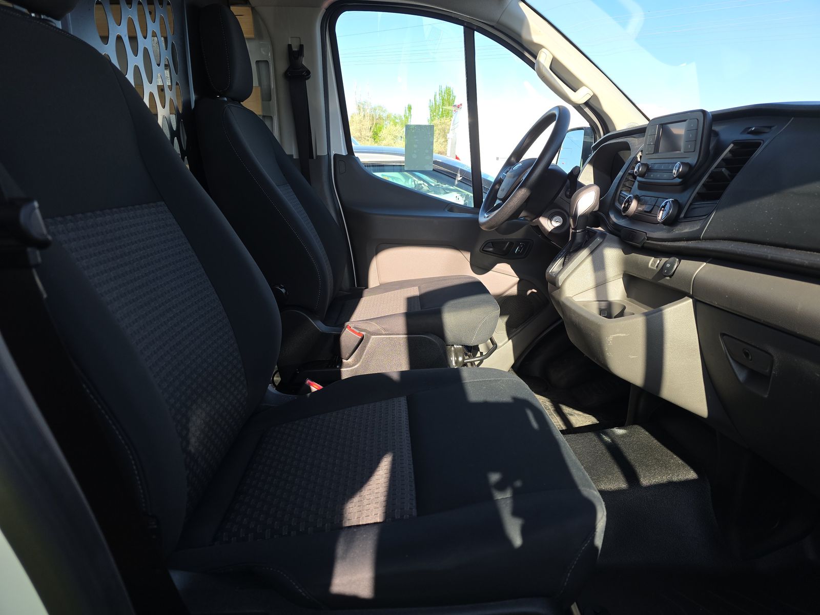 FORD TRANSIT 250 - 9