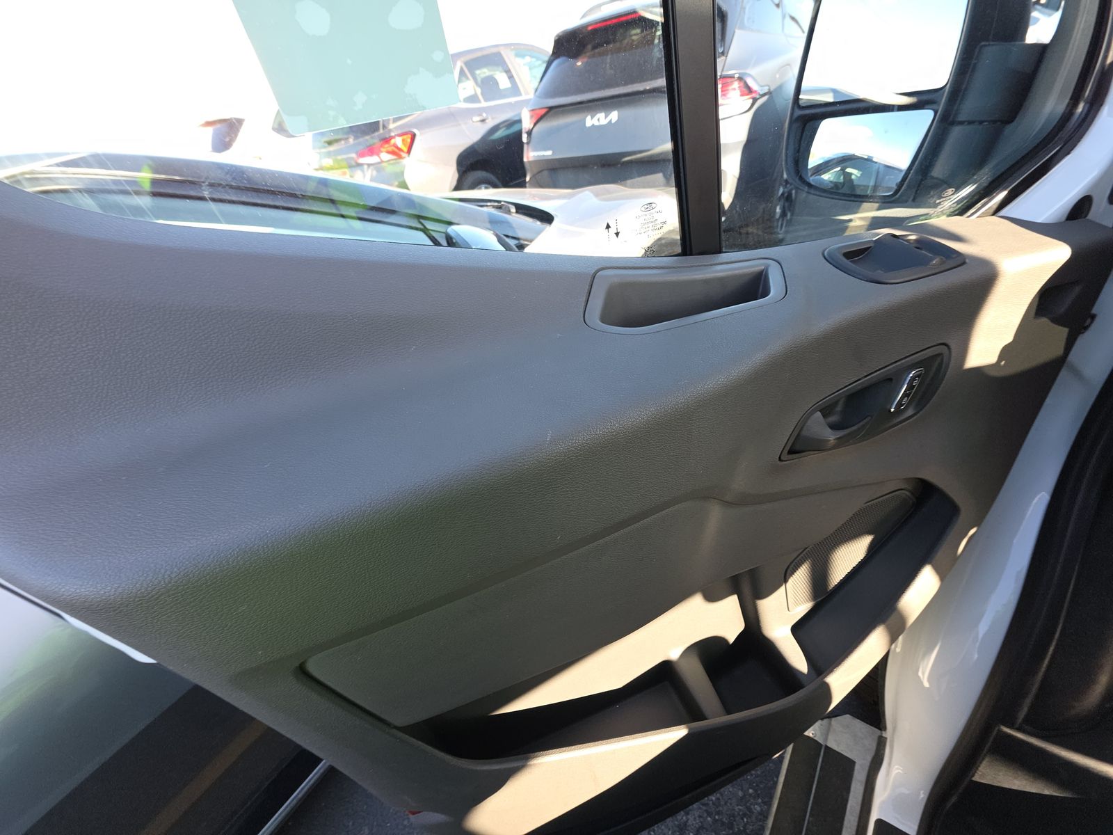 FORD TRANSIT 250 - 10