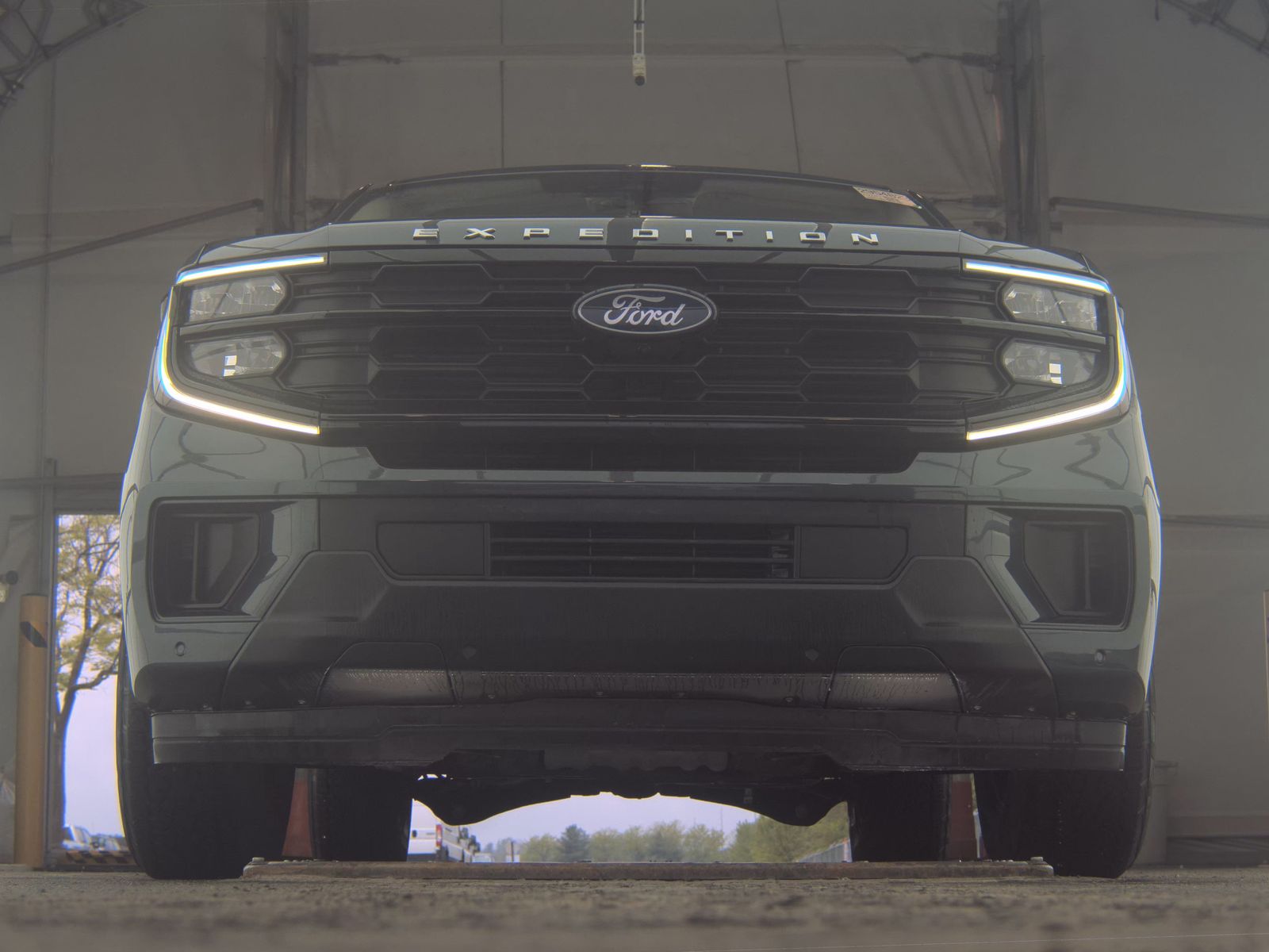 FORD EXPEDITION - 4