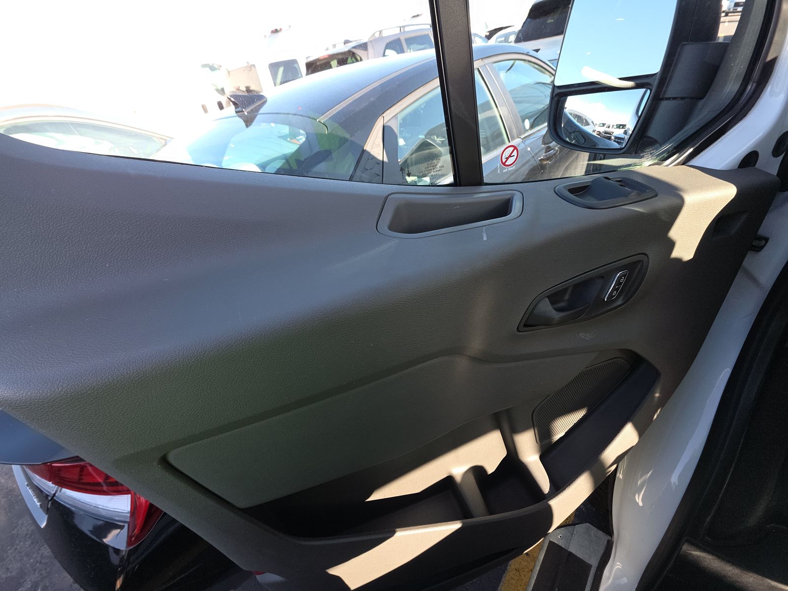 FORD TRANSIT 250 - 10