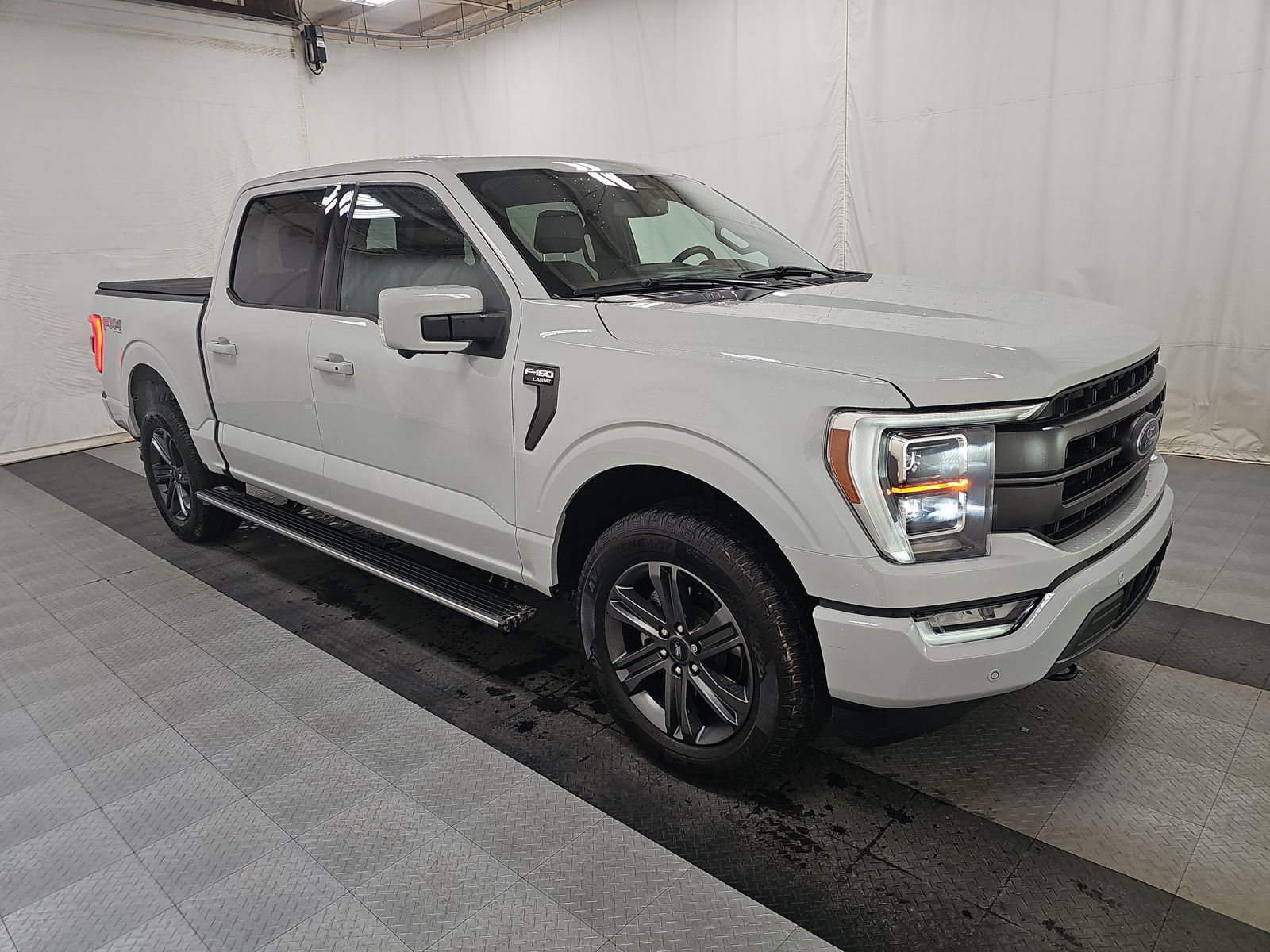 FORD F-150 - 4