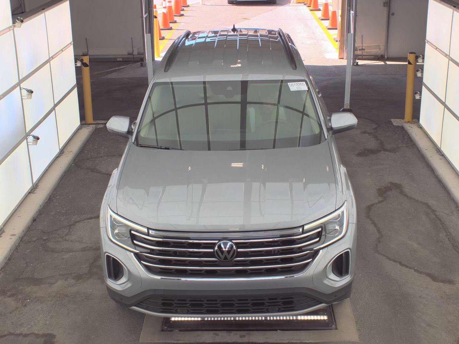 2025 Volkswagen Atlas 2.0T SE AWD