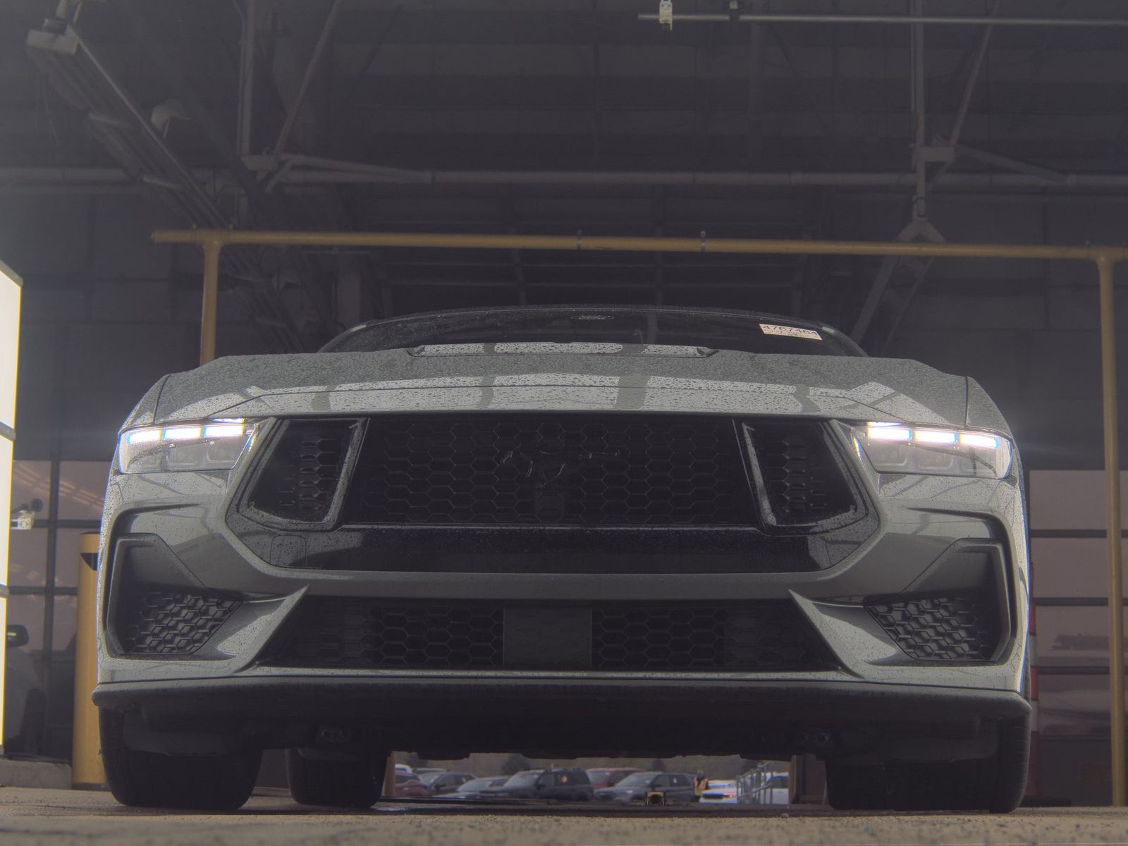 FORD MUSTANG - 4