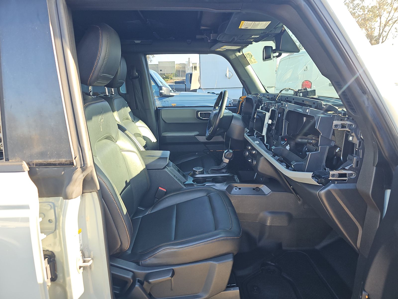 FORD BRONCO - 9