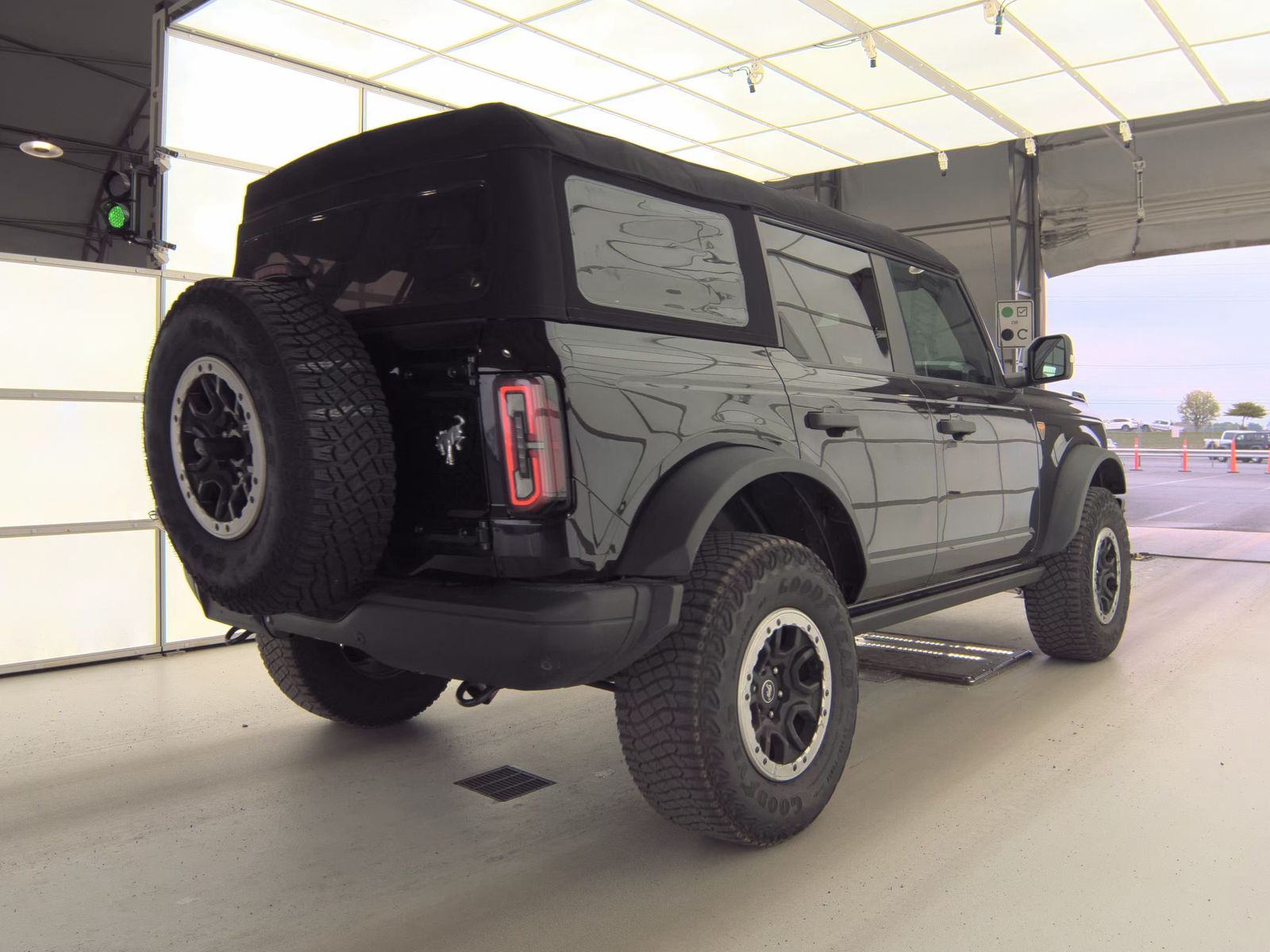 FORD BRONCO - 6