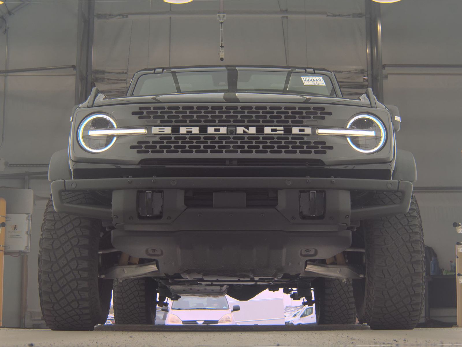 FORD BRONCO - 4