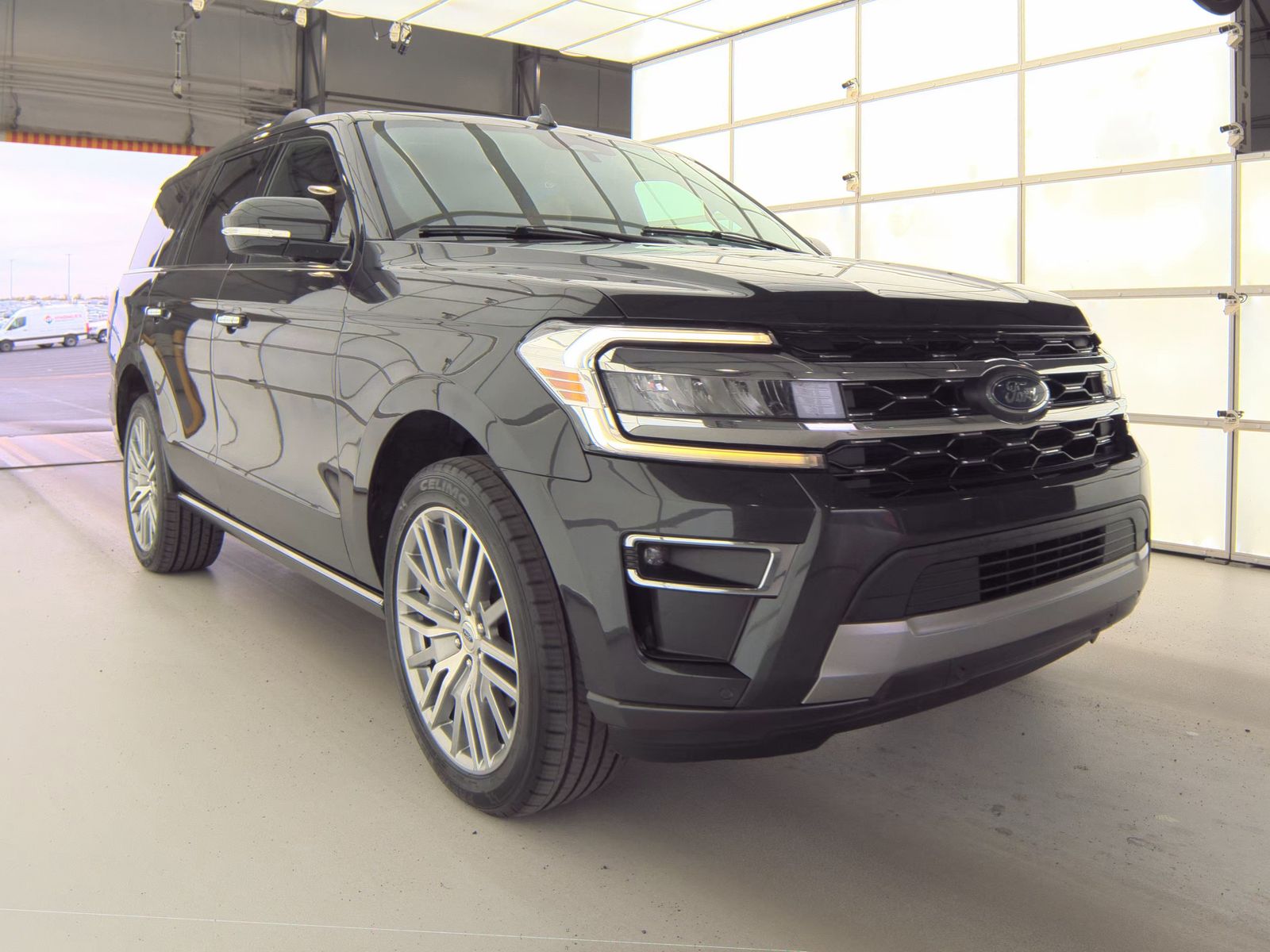 FORD EXPEDITION - 5