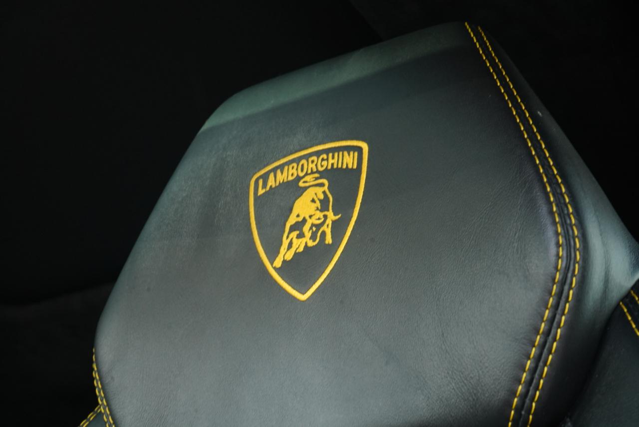 2020 Lamborghini Urus Base AWD