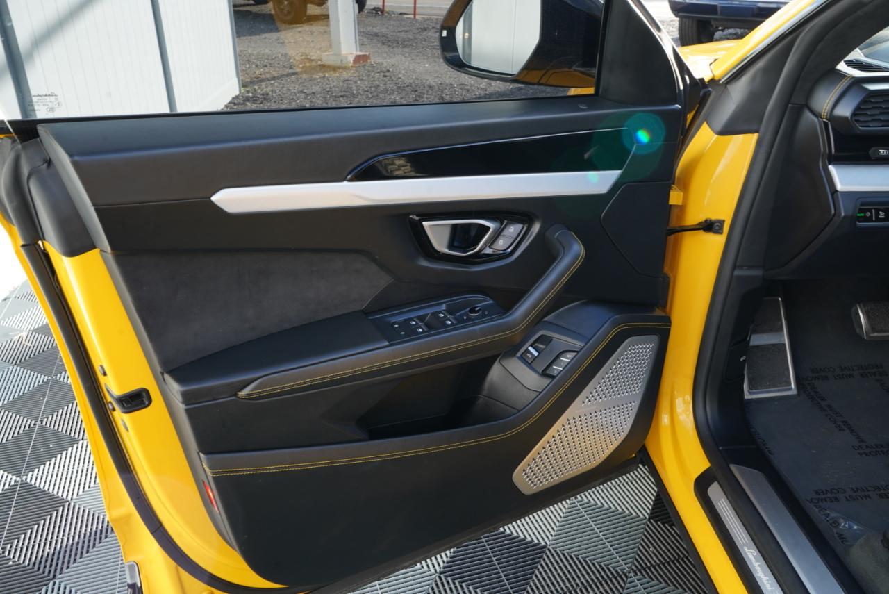 2020 Lamborghini Urus Base AWD
