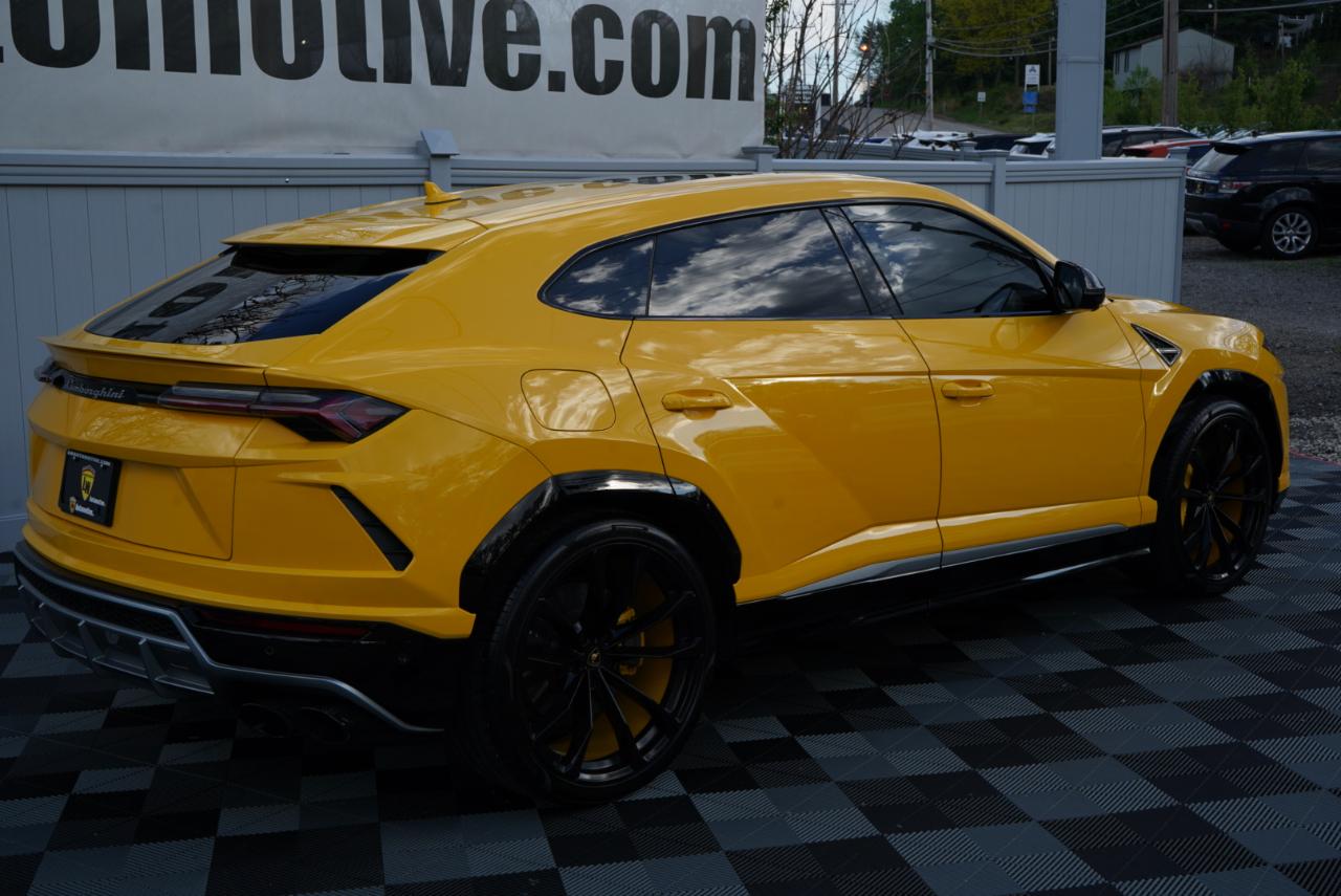 2020 Lamborghini Urus Base AWD