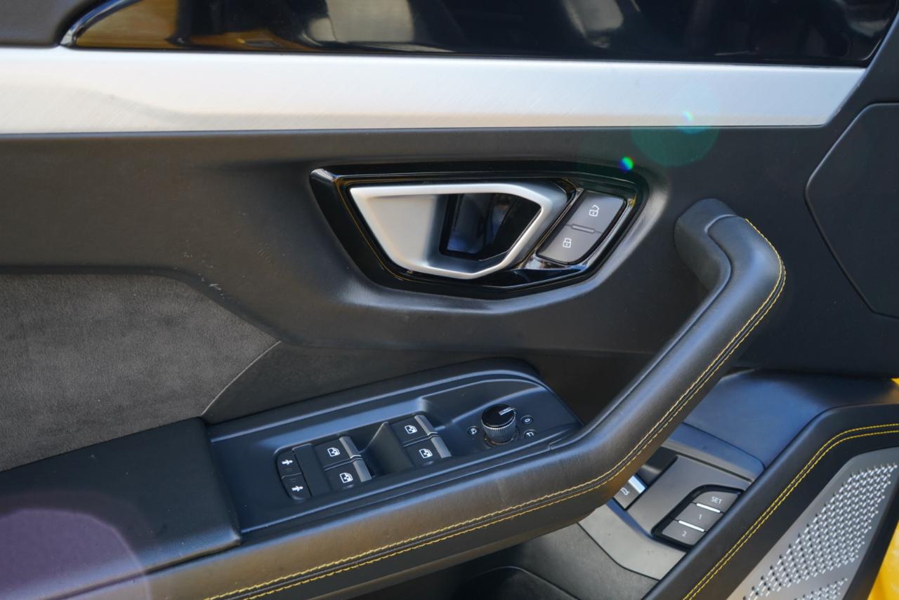 2020 Lamborghini Urus Base AWD