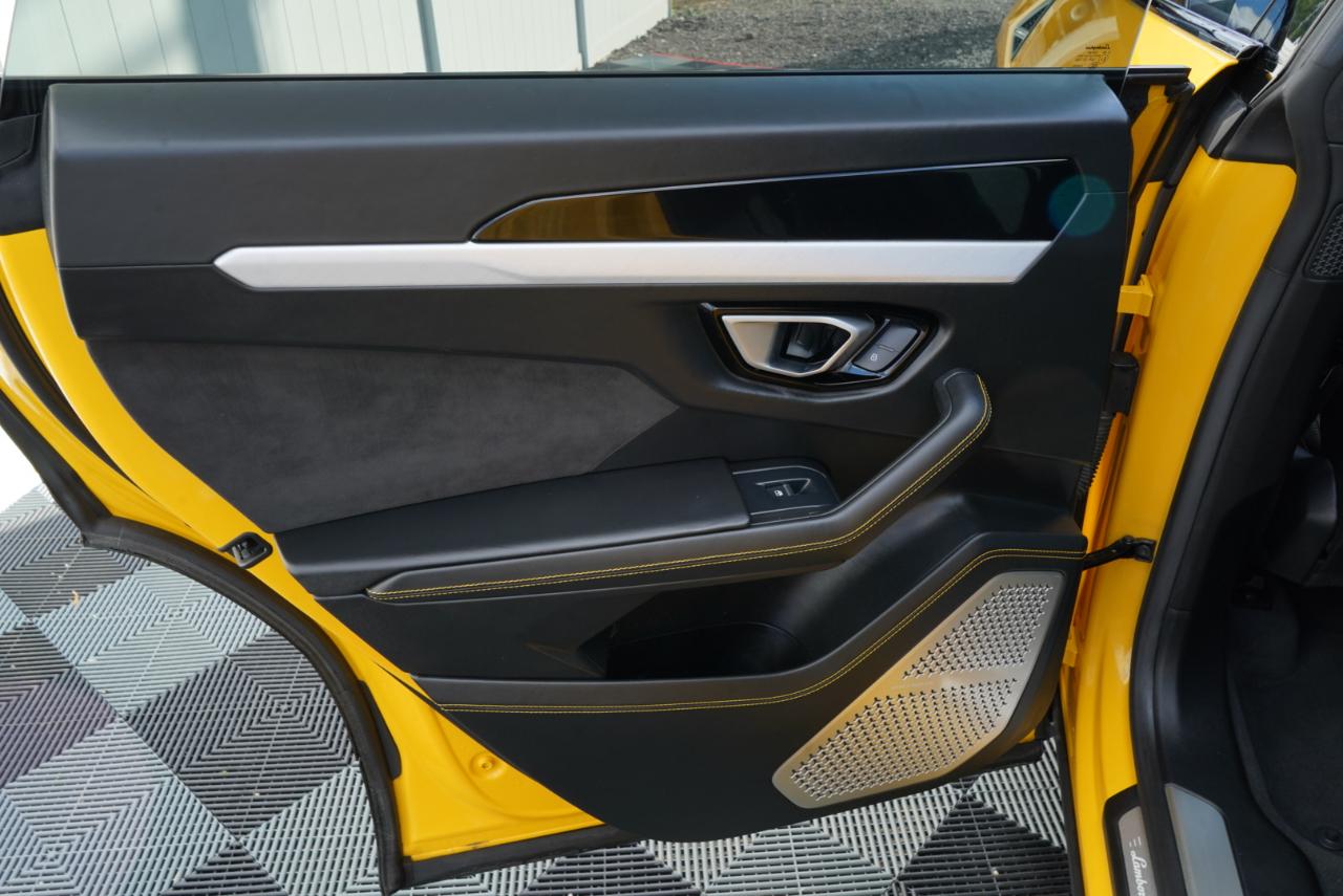 2020 Lamborghini Urus Base AWD