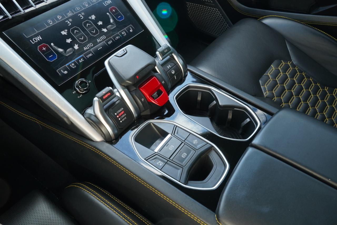 2020 Lamborghini Urus Base AWD