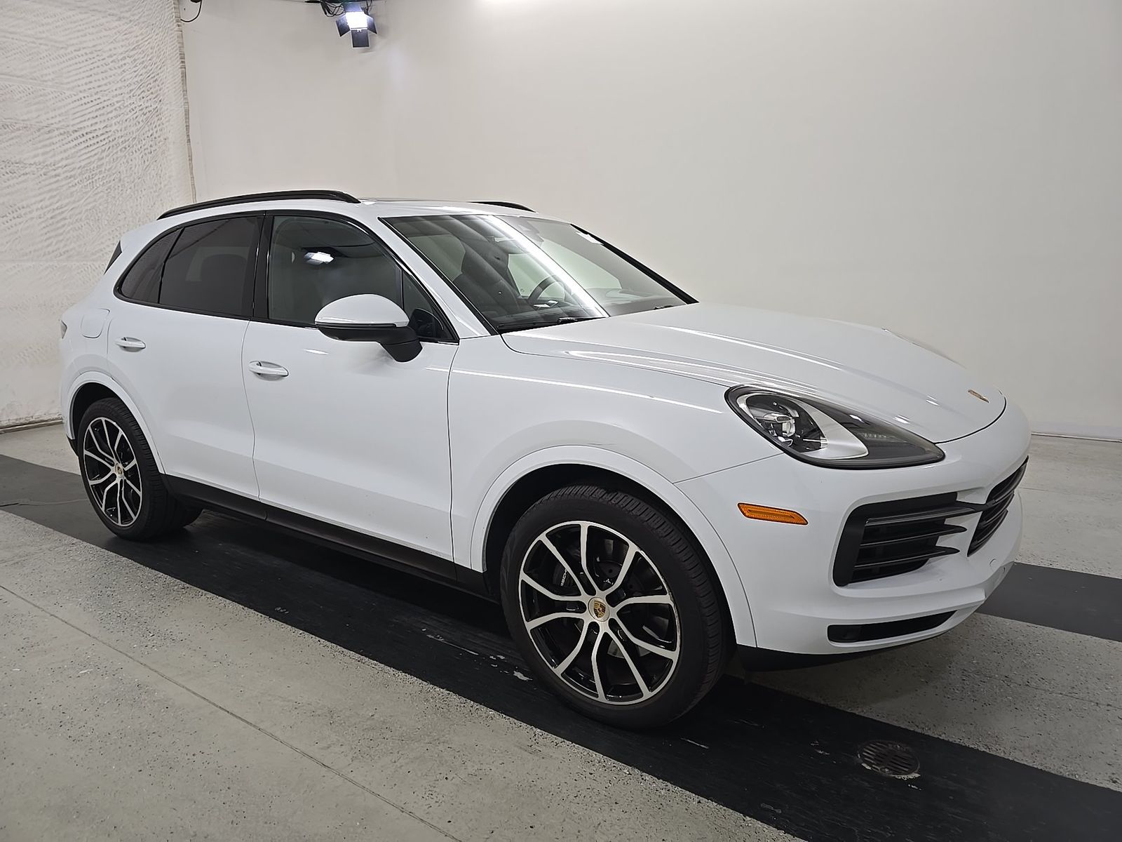 PORSCHE CAYENNE - 4