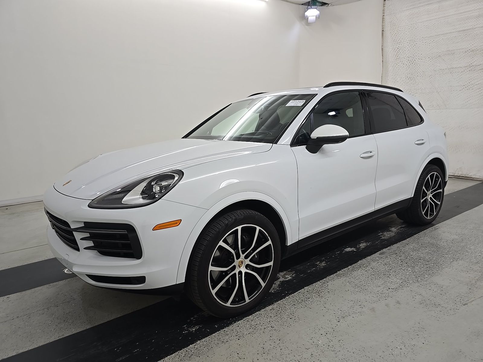 PORSCHE CAYENNE - 1