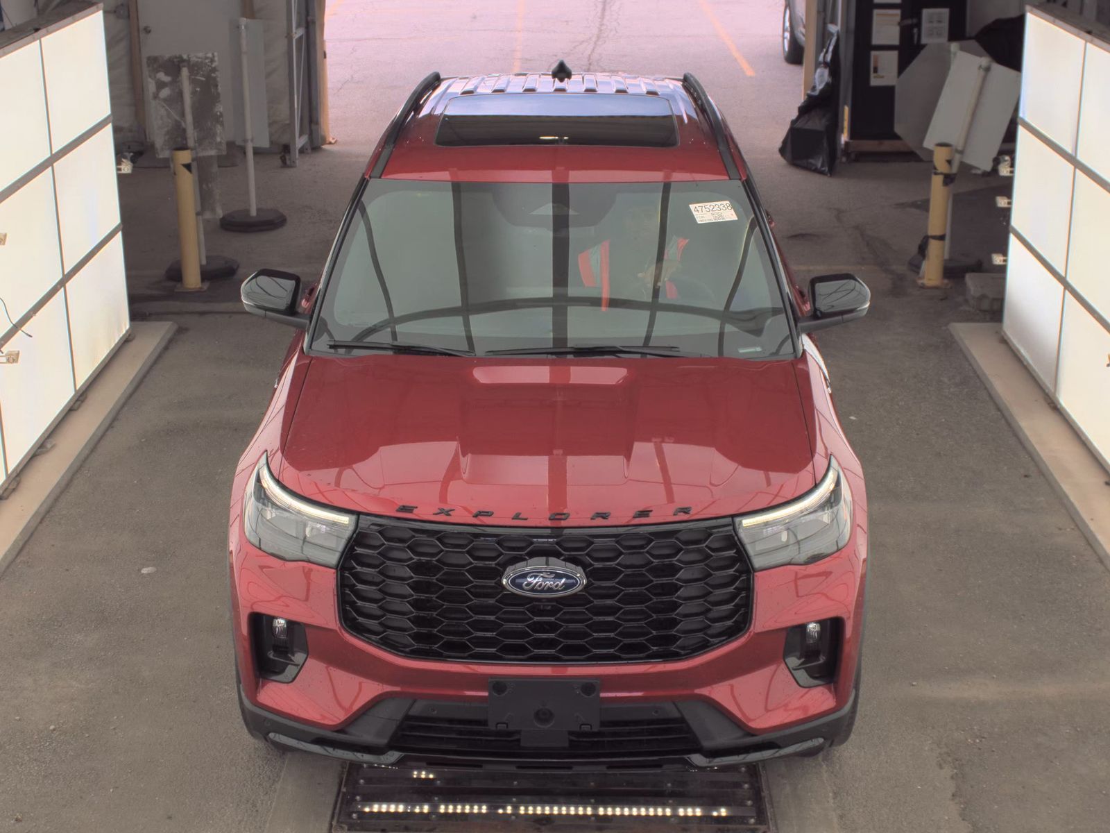 FORD EXPLORER - 3