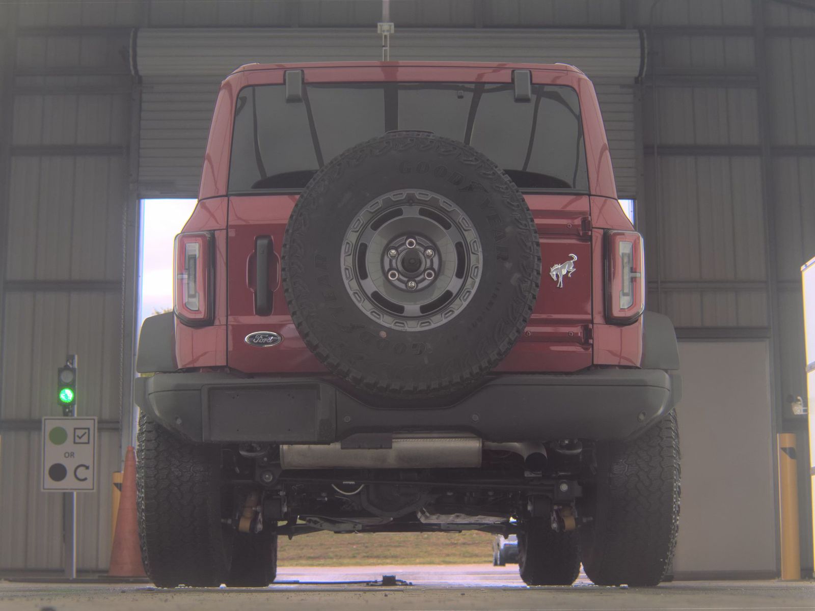 FORD BRONCO - 8