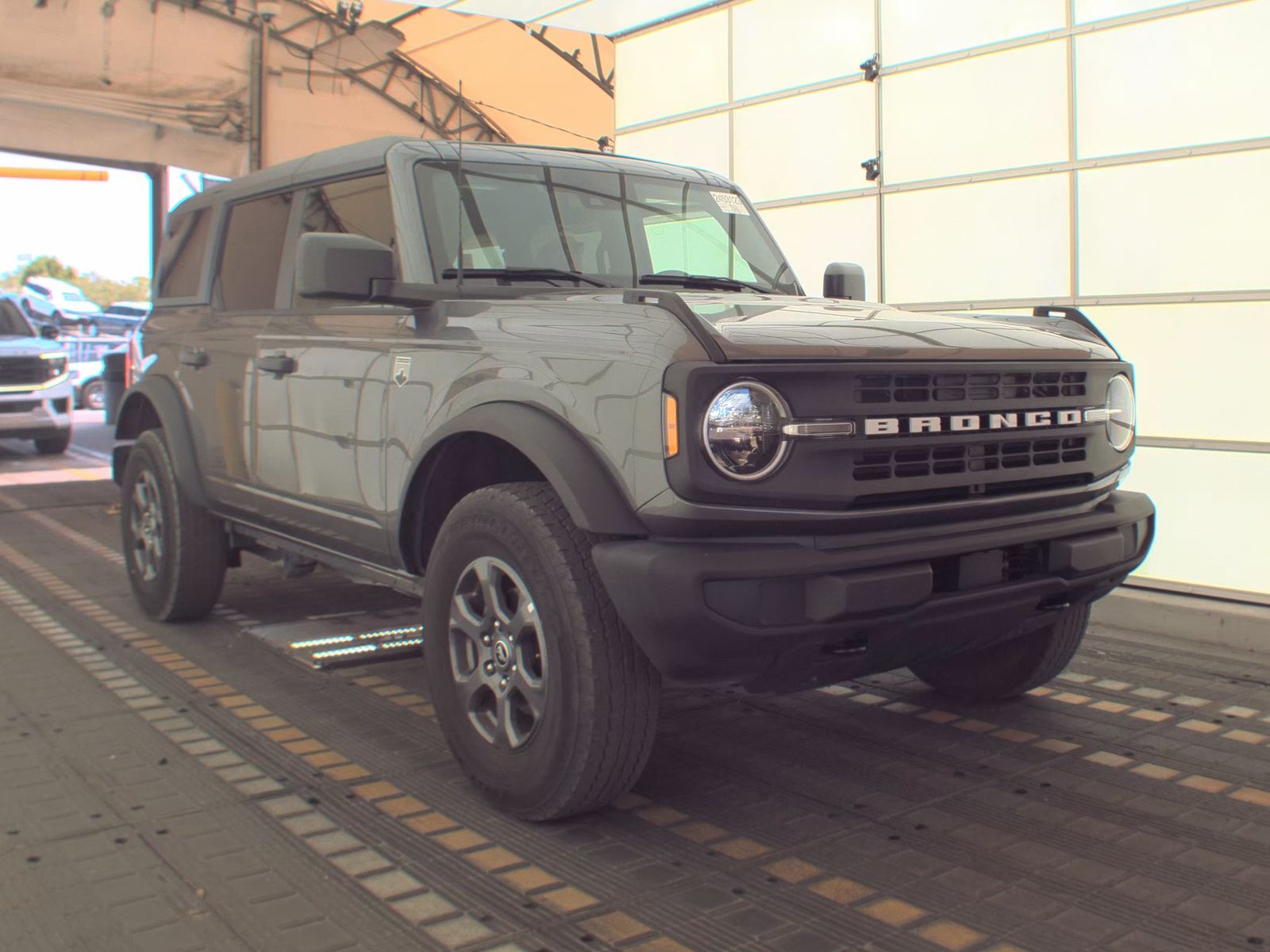 FORD BRONCO - 5