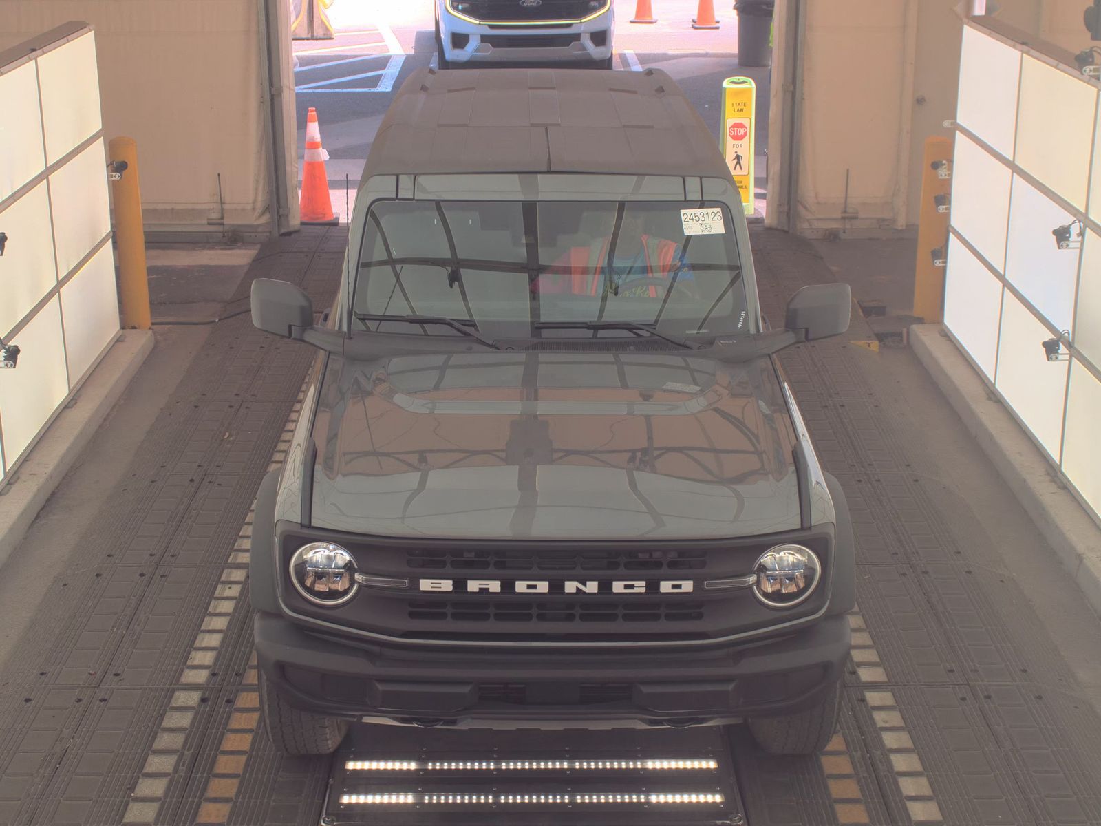 FORD BRONCO - 3