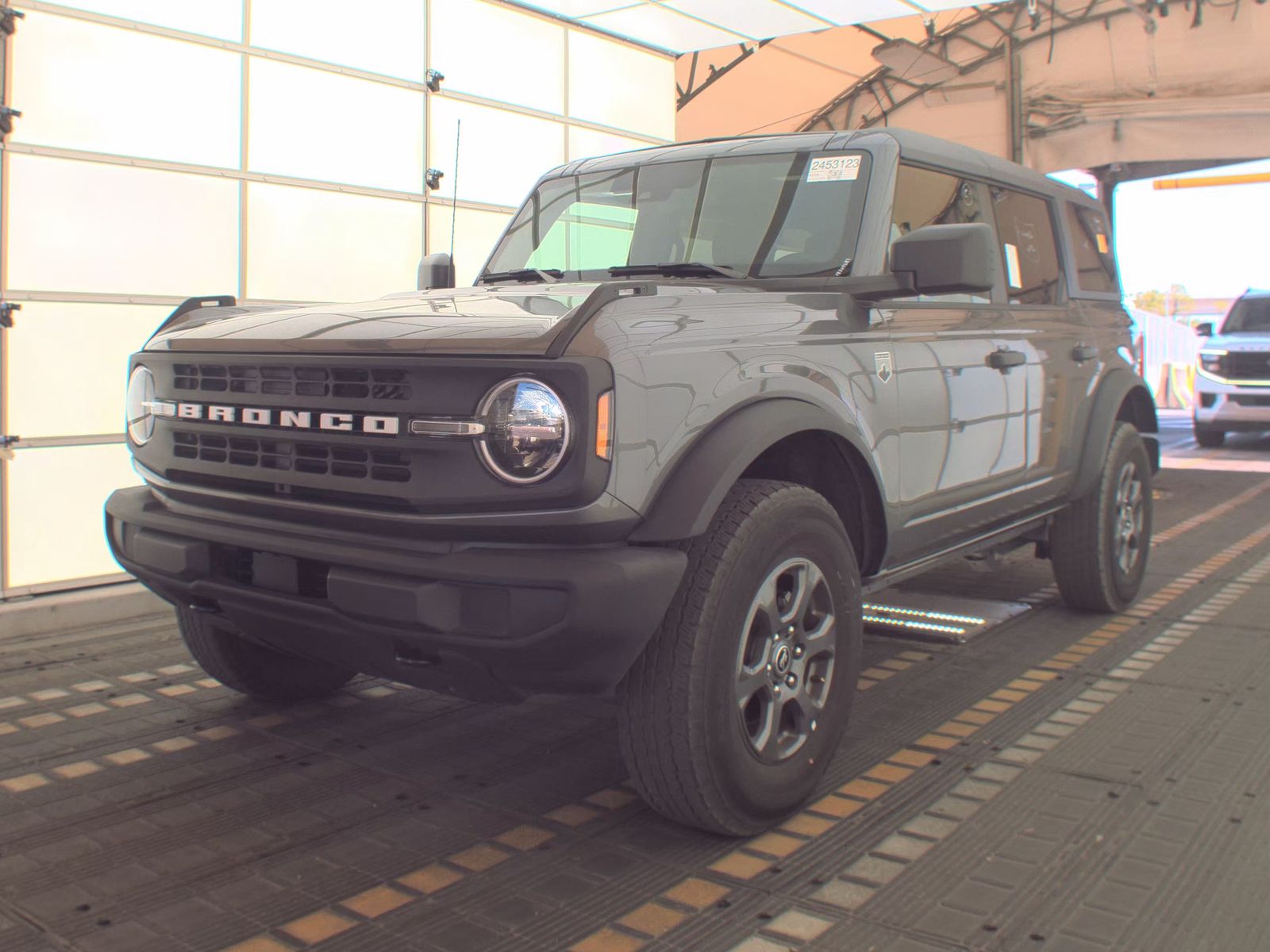 FORD BRONCO - 1