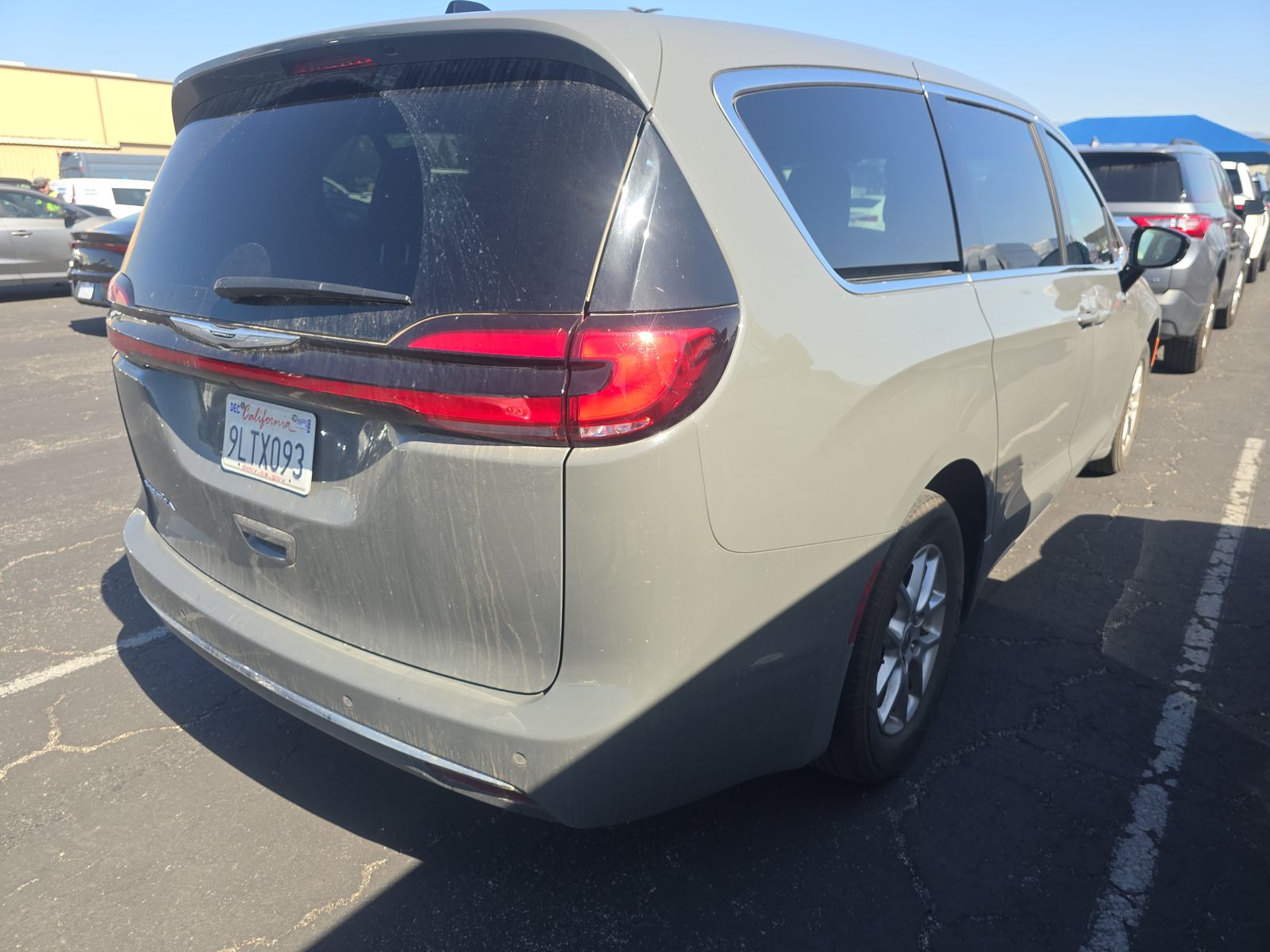 2025 Chrysler Pacifica Select FWD