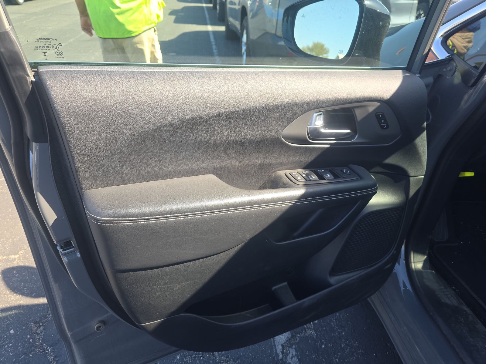 2025 Chrysler Pacifica Select FWD