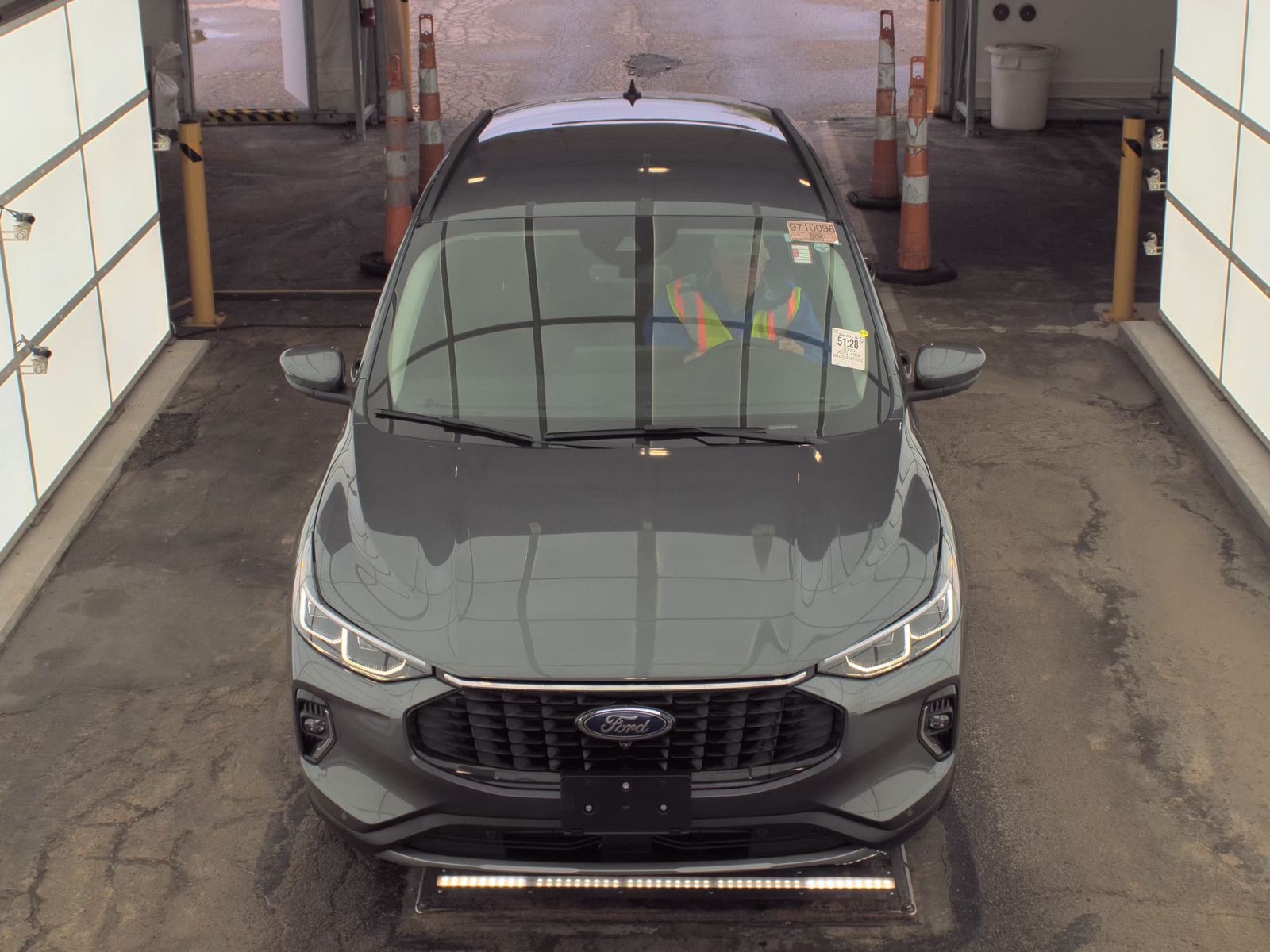 FORD ESCAPE - 3