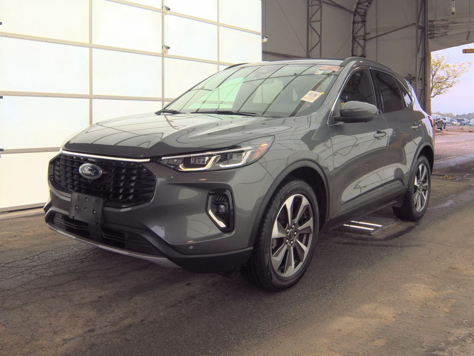 FORD ESCAPE - 1