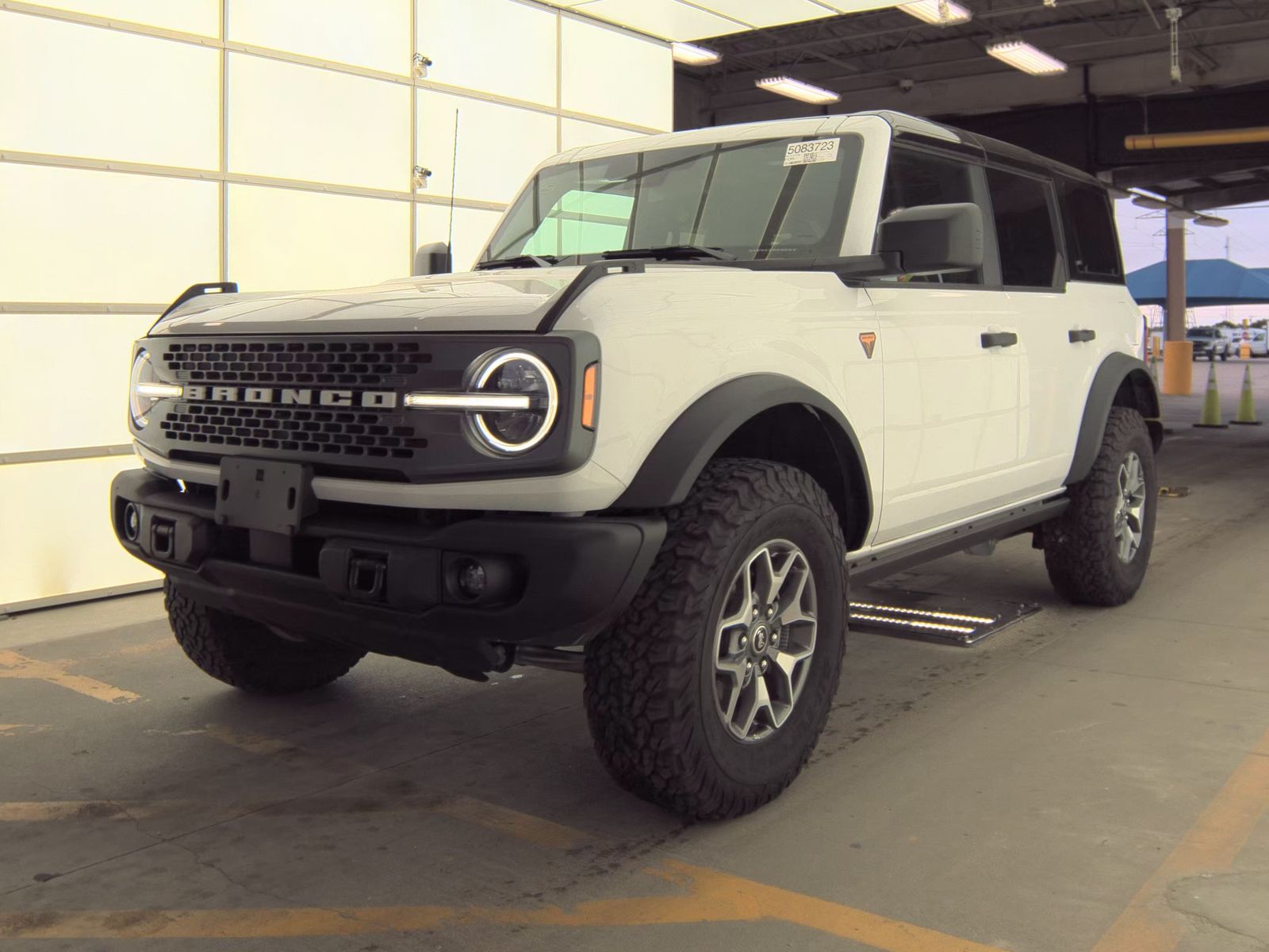 FORD BRONCO - 1