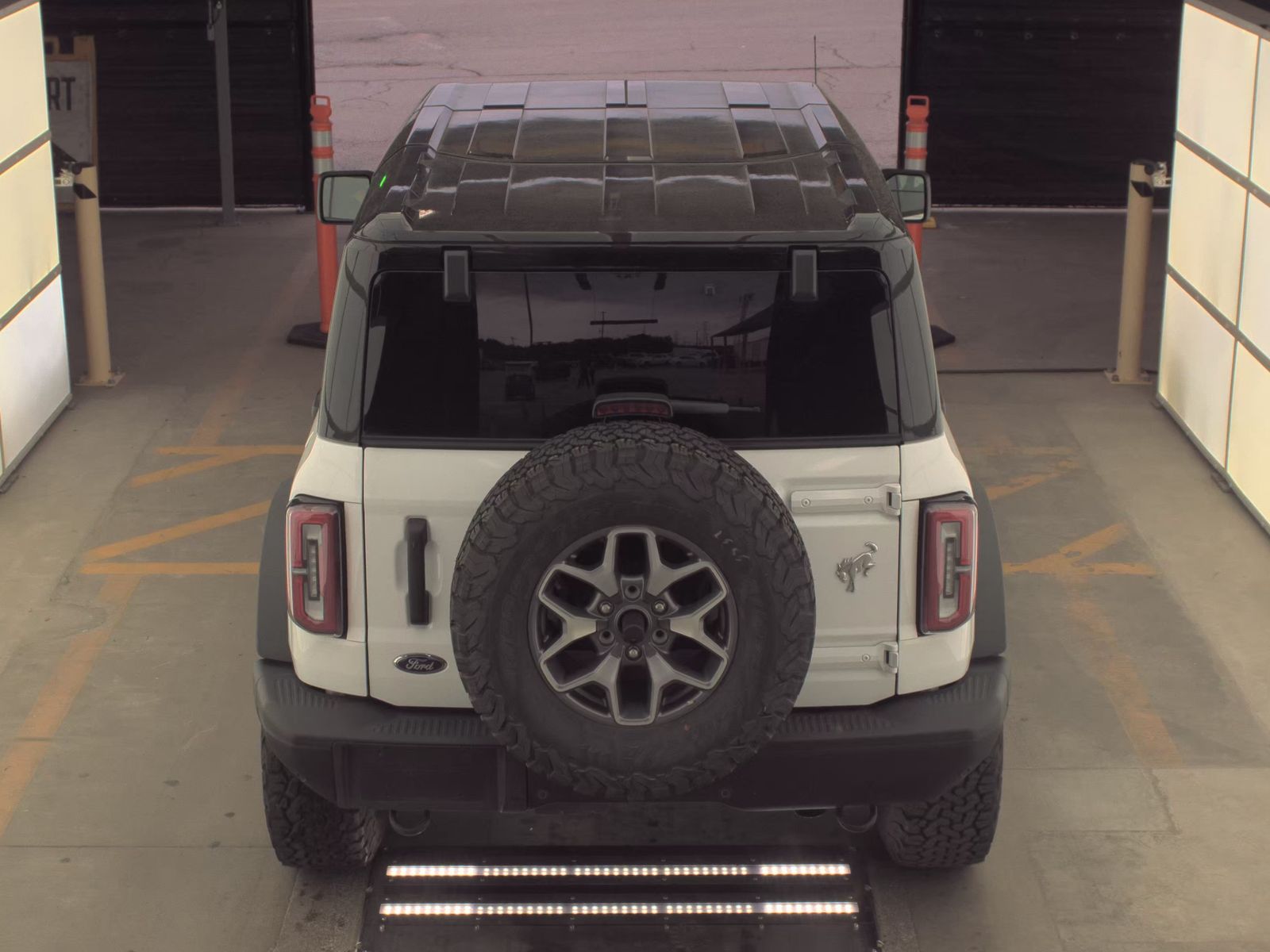 FORD BRONCO - 7